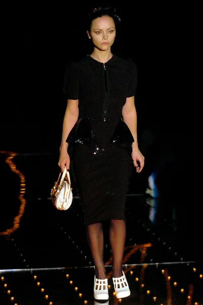 Look 1